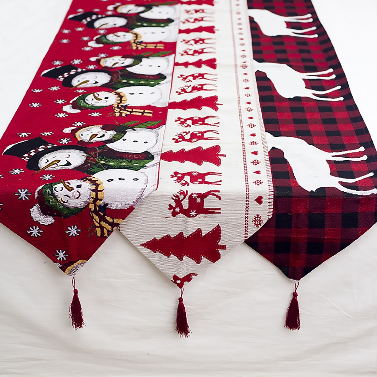 Christmas Table Runner — 35 × 180 cm